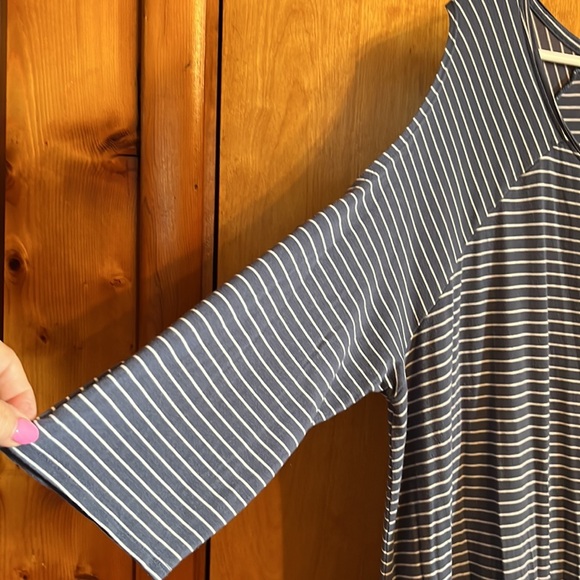 Grey And White Striped Cold Shoulder Dress - Picture 4 of 5